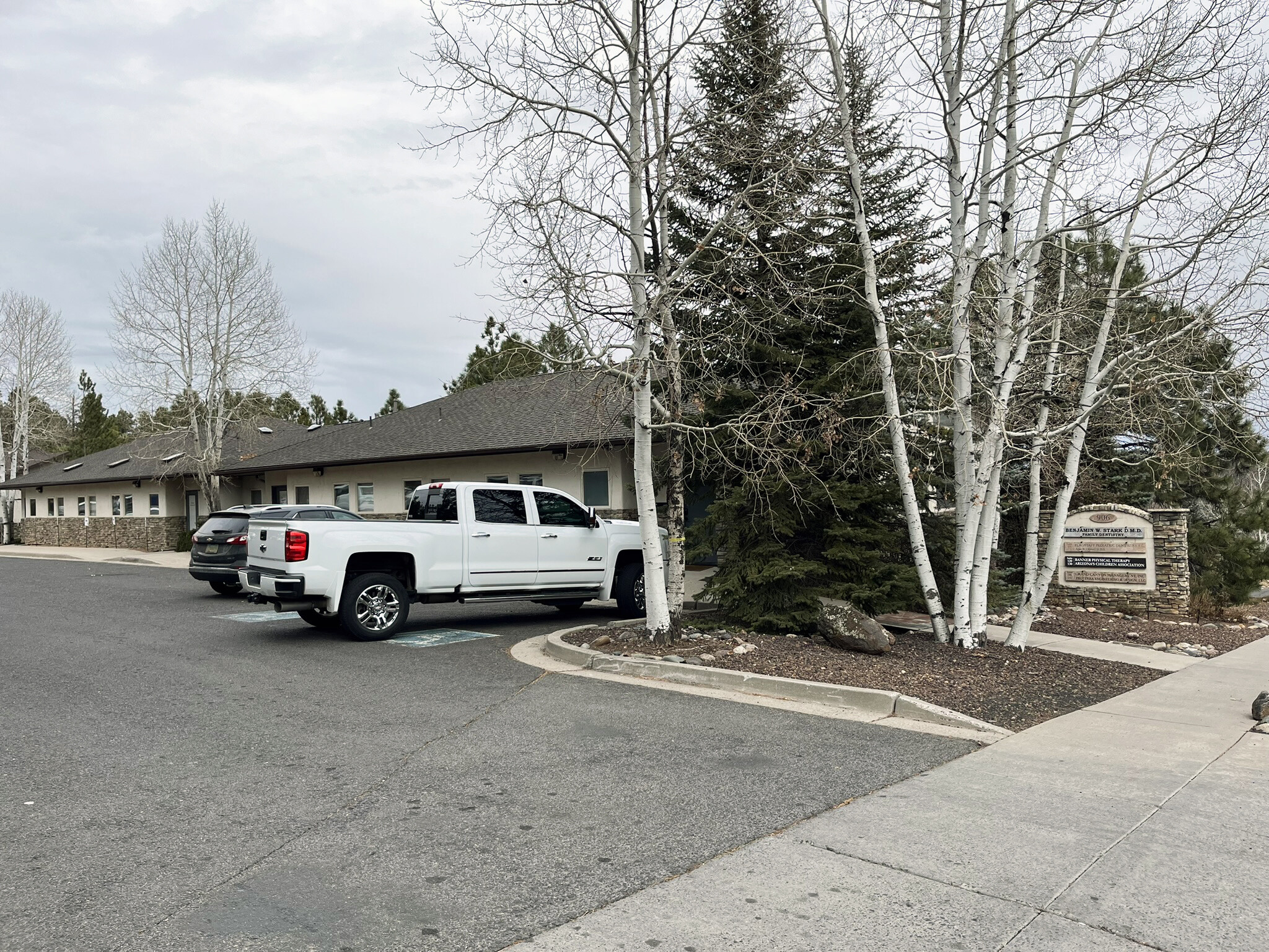 906 W University Ave, Flagstaff, AZ for rent Building Photo- Image 1 of 11