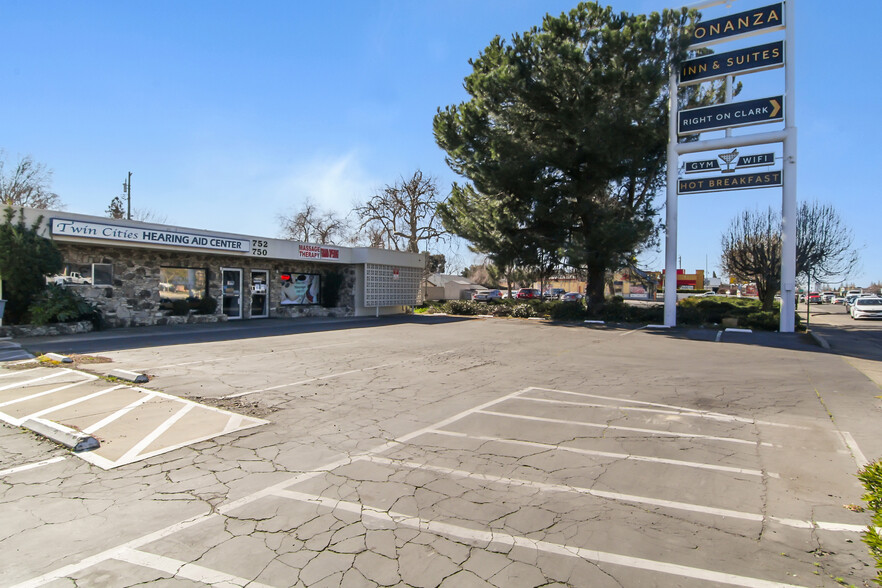 750 Colusa Ave, Yuba City, CA for rent - Building Photo - Image 2 of 8