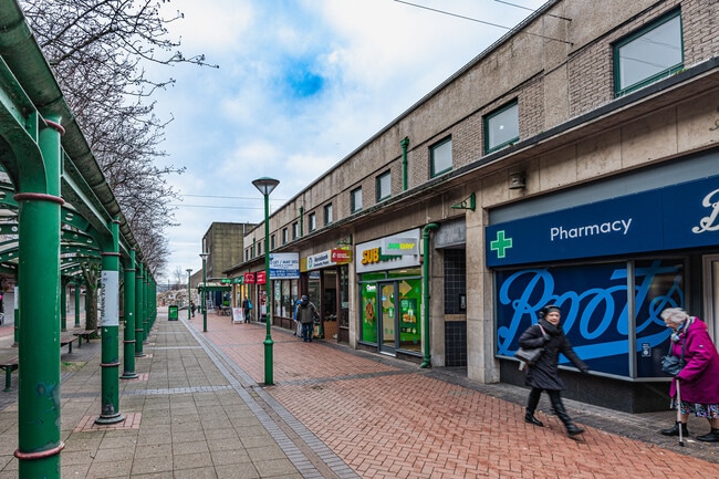 More details for 42-48 La Porte Precinct, Grangemouth - Retail to Rent
