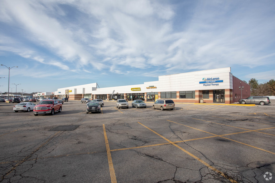 3502-3560 Pine Grove Ave, Port Huron, MI for rent - Building Photo - Image 1 of 6