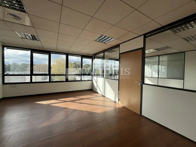 1 Chemin Jean-Marie Vianney, Écully to rent Interior Photo- Image 1 of 8