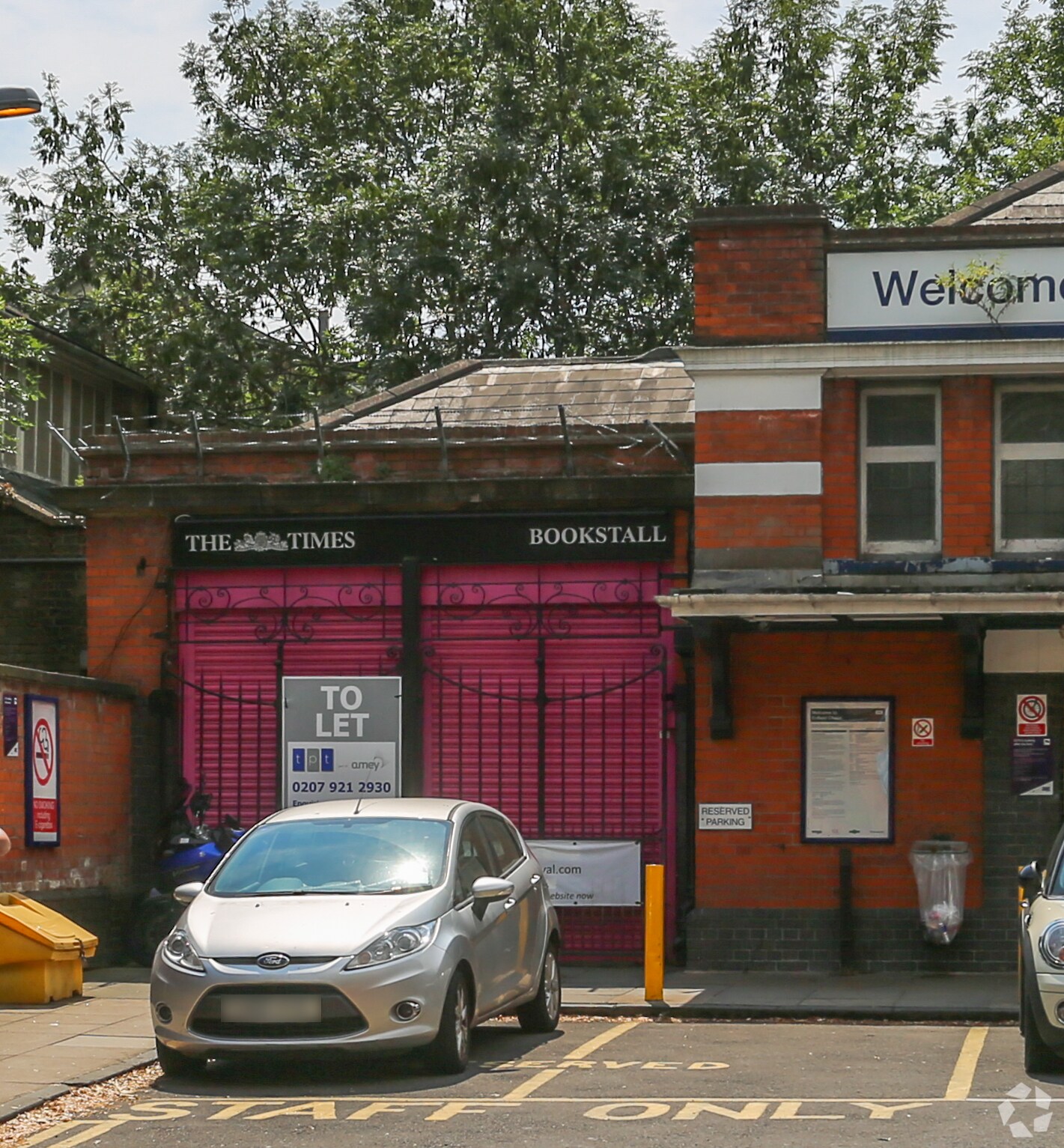 Windmill Hl, Enfield for sale Primary Photo- Image 1 of 1