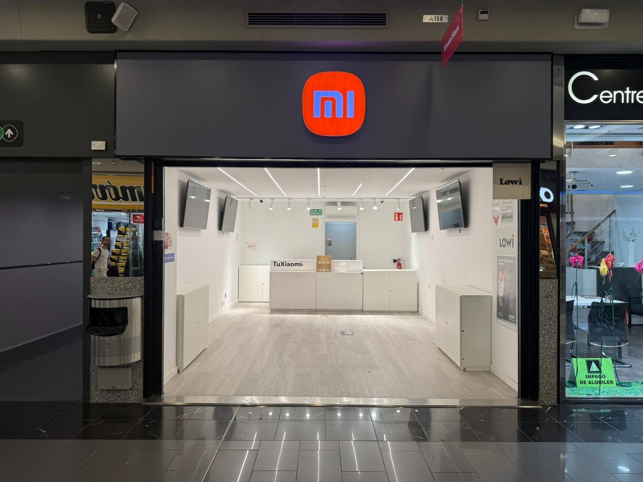 Retail in Barberà del Vallès, Barcelona to rent Interior Photo- Image 1 of 14