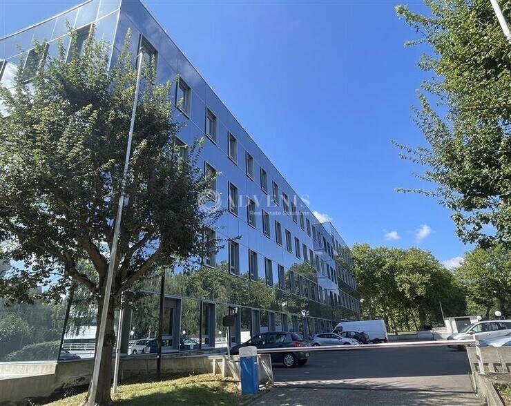 Office in Villepinte to rent - Building Photo - Image 2 of 11