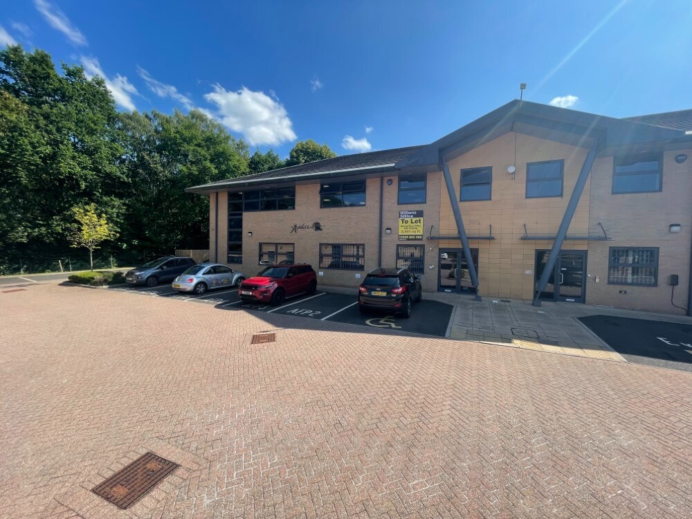 Lower Meadow Rd, Wilmslow for sale Primary Photo- Image 1 of 1