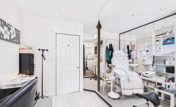 330 Cowbridge Road East, Cardiff to rent Interior Photo- Image 2 of 6