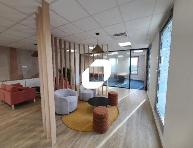 Location Bureaux 244 m² à 5 008 m²