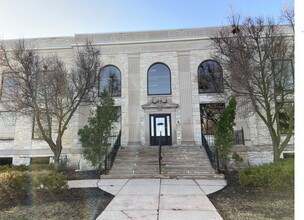 1101-1111 E South River St, Appleton, WI for rent Building Photo- Image 1 of 17