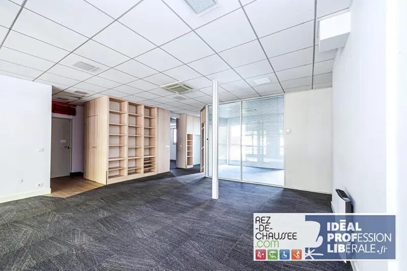 Retail in Boulogne-Billancourt to rent - Interior Photo - Image 3 of 10