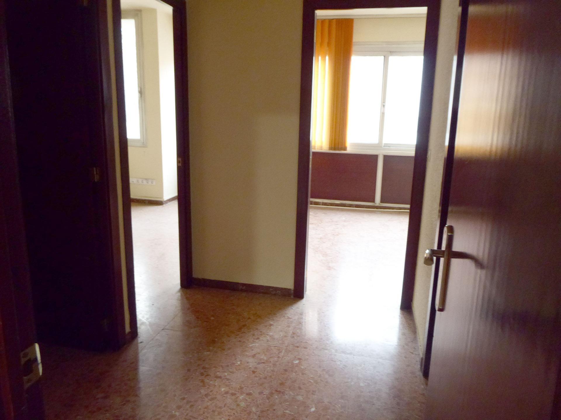 Office in Manresa, Barcelona to rent Interior Photo- Image 1 of 2