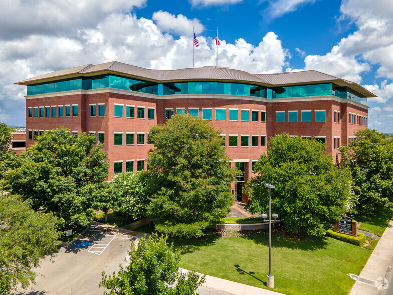 7373 N Broadway St, San Antonio, TX for rent - Building Photo - Image 1 of 7