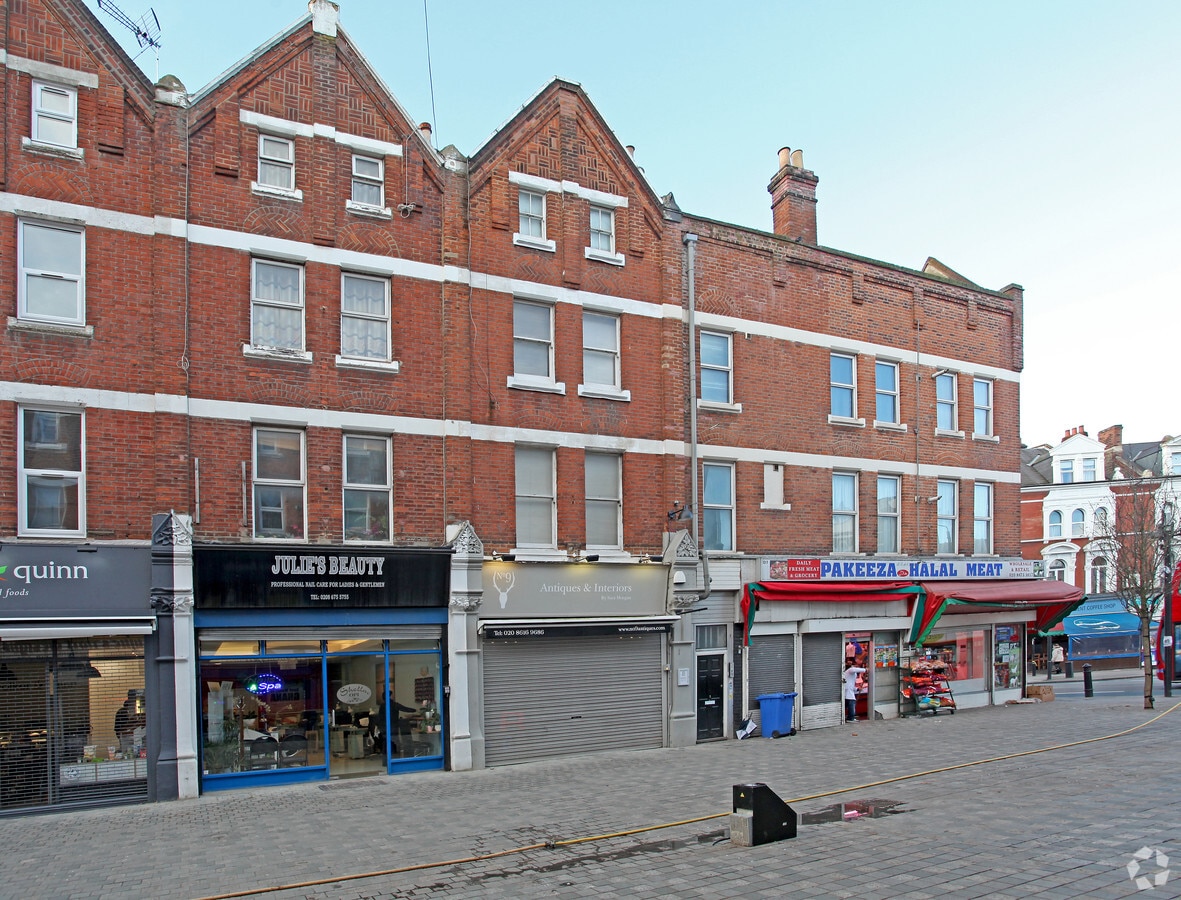 2 Hildreth St, London, SW12 9RQ UK