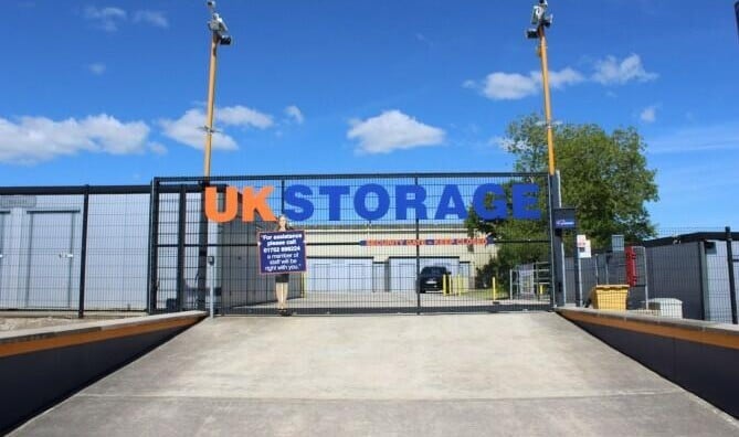 Plymbridge Rd, Plymouth to rent - Building Photo - Image 2 of 6