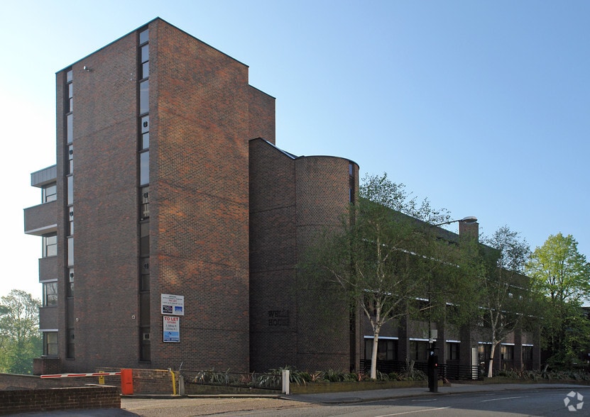 15-17 Elmfield Rd, Bromley to rent - Building Photo - Image 2 of 6