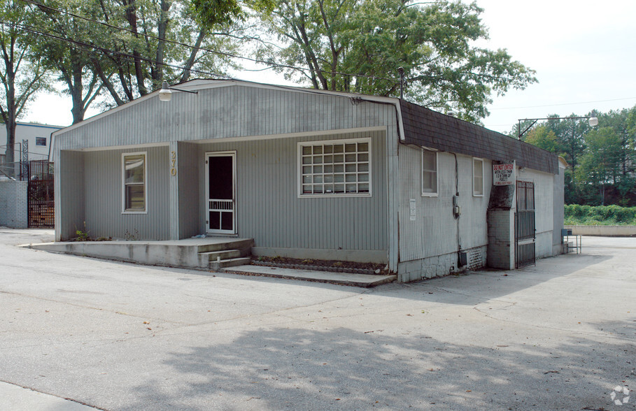 370 Aldridge Ave, Scottdale, GA for sale - Building Photo - Image 2 of 3