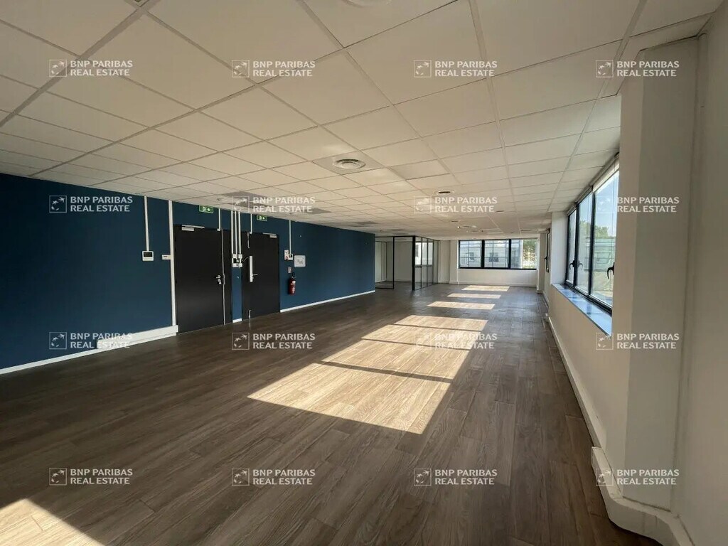 Location Bureaux 88 m² à 585 m² - Photo 1