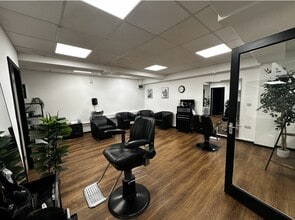 143-147 London Rd, Portsmouth to rent Interior Photo- Image 2 of 2