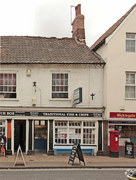 91, 93/93A and 93B Micklegate portfolio of 2 properties for sale on LoopNet.co.uk - Primary Photo - Image 2 of 2