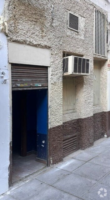 Madrid, MAD 28036 -  -  - Interior Photo - Image 1 of 7