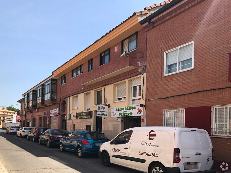 Calle Alalpardo, 4, Fuente el Saz de Jarama, Madrid for sale - Building Photo - Image 2 of 3