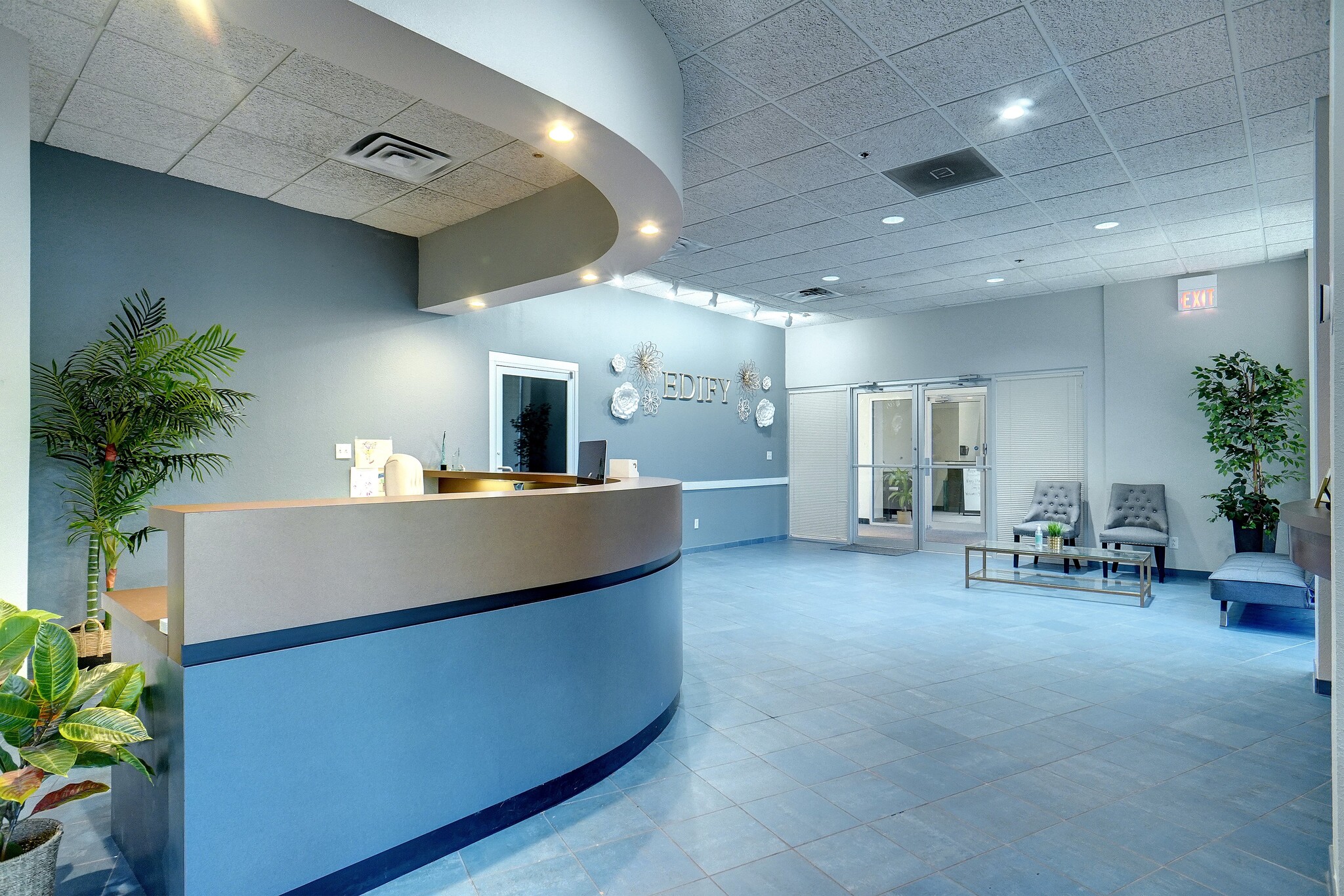 6850 Manhattan Blvd, Fort Worth, TX to rent Interior Photo- Image 1 of 11