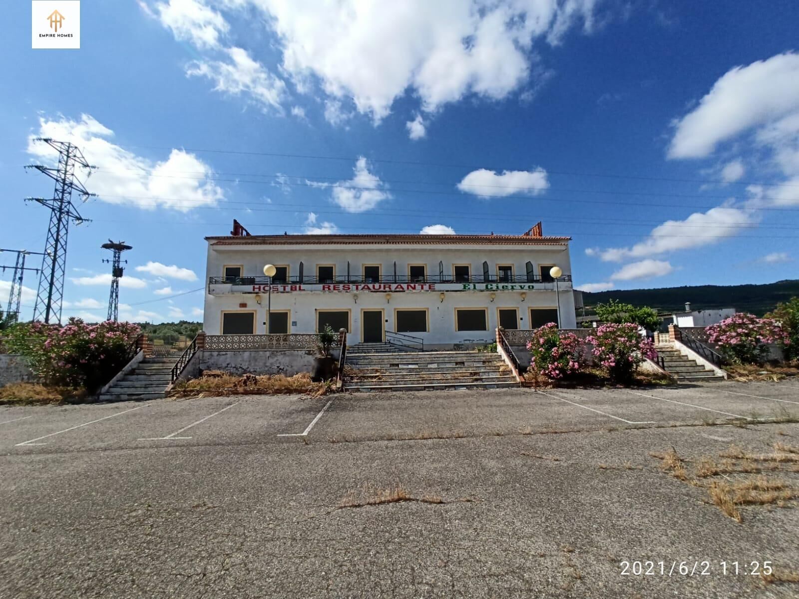 Hospitality in Aliseda, Cáceres for sale Primary Photo- Image 1 of 41