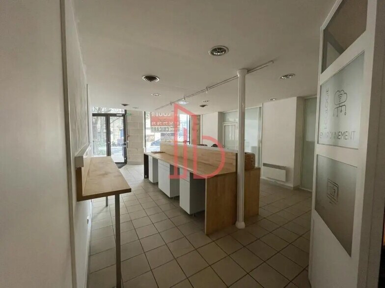 Office in Bordeaux to rent - Interior Photo - Image 3 of 6