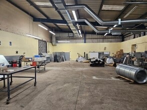 5 Crompton Rd, Glenrothes to rent Interior Photo- Image 2 of 5