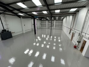Brownsover Rd, Rugby to rent Building Photo- Image 1 of 6