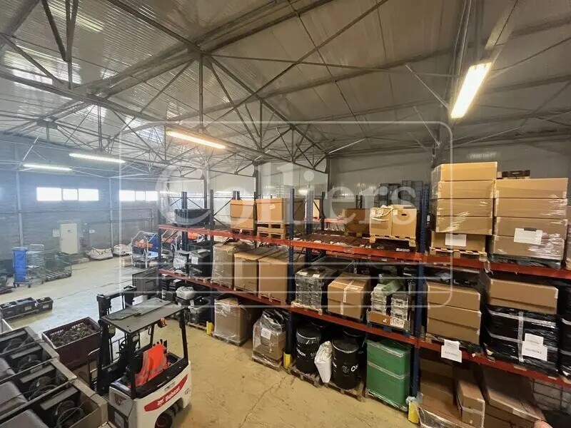 Office in Vitrolles to rent Building Photo- Image 1 of 11