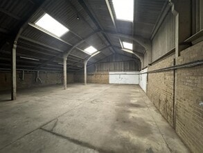1 London Rd, Teynham to rent Interior Photo- Image 2 of 2