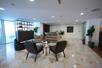 1717 Pennsylvania Ave NW, Washington, DC to rent Interior Photo- Image 1 of 7