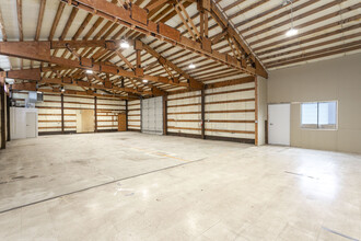 3790 Silverton Rd NE, Salem, OR for rent Building Photo- Image 1 of 10