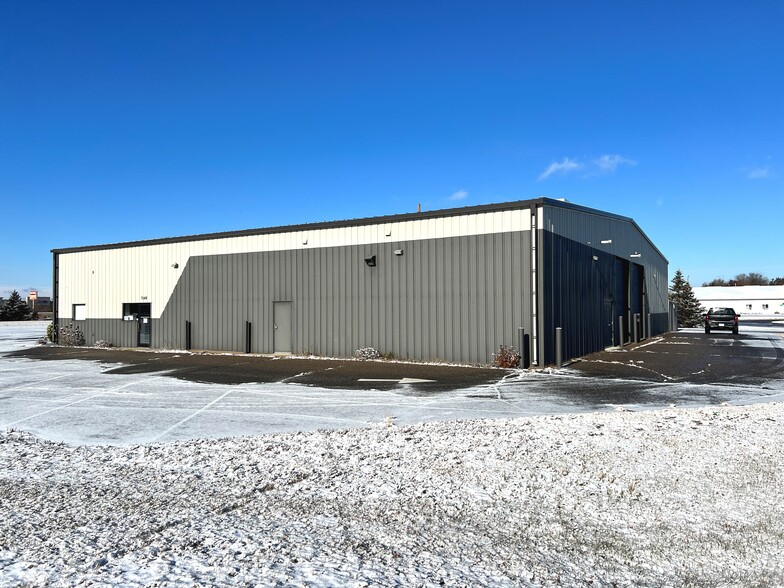 7548 Industrial Park Rd, Baxter, MN for rent - Building Photo - Image 2 of 19