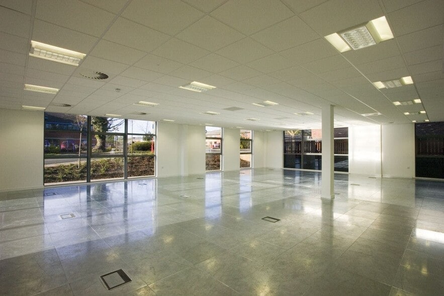 Cranmore Dr, Solihull for sale - Building Photo - Image 3 of 3