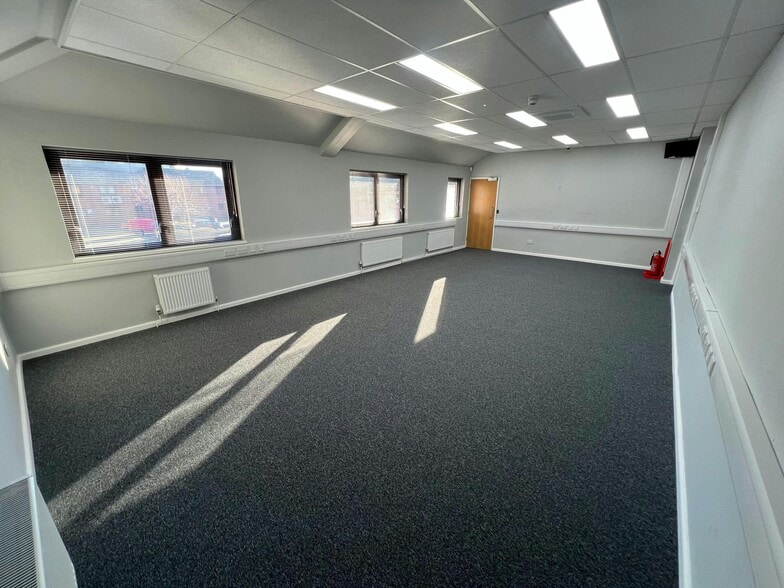 Northumberland Rd, Southsea to rent - Building Photo - Image 3 of 19