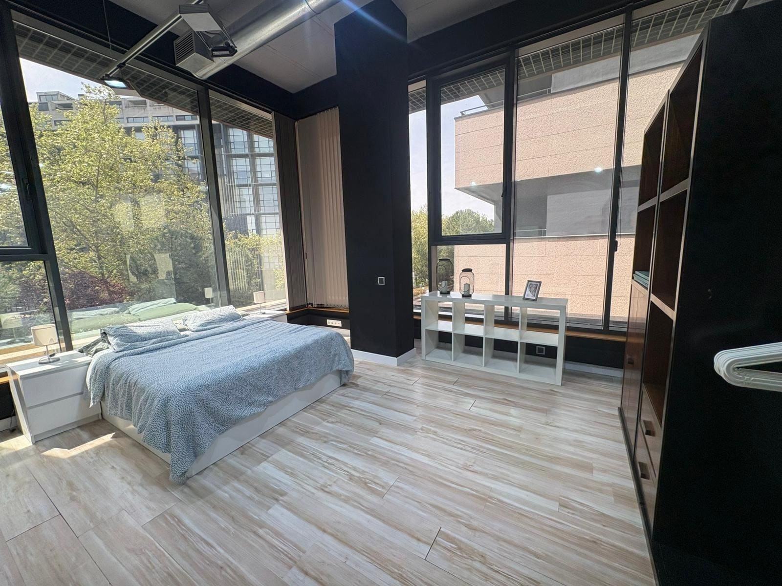 Office in San Sebastián de los Reyes, Madrid for sale Interior Photo- Image 1 of 4
