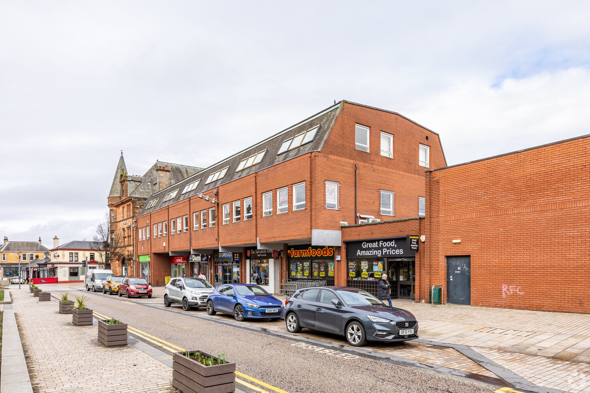 5-17 High St, Renfrew for sale Primary Photo- Image 1 of 3