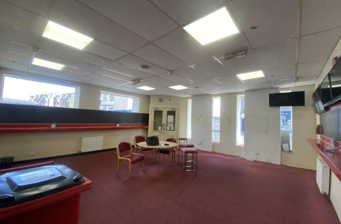 147 Ferry Rd, Edinburgh for sale - Interior Photo - Image 3 of 3