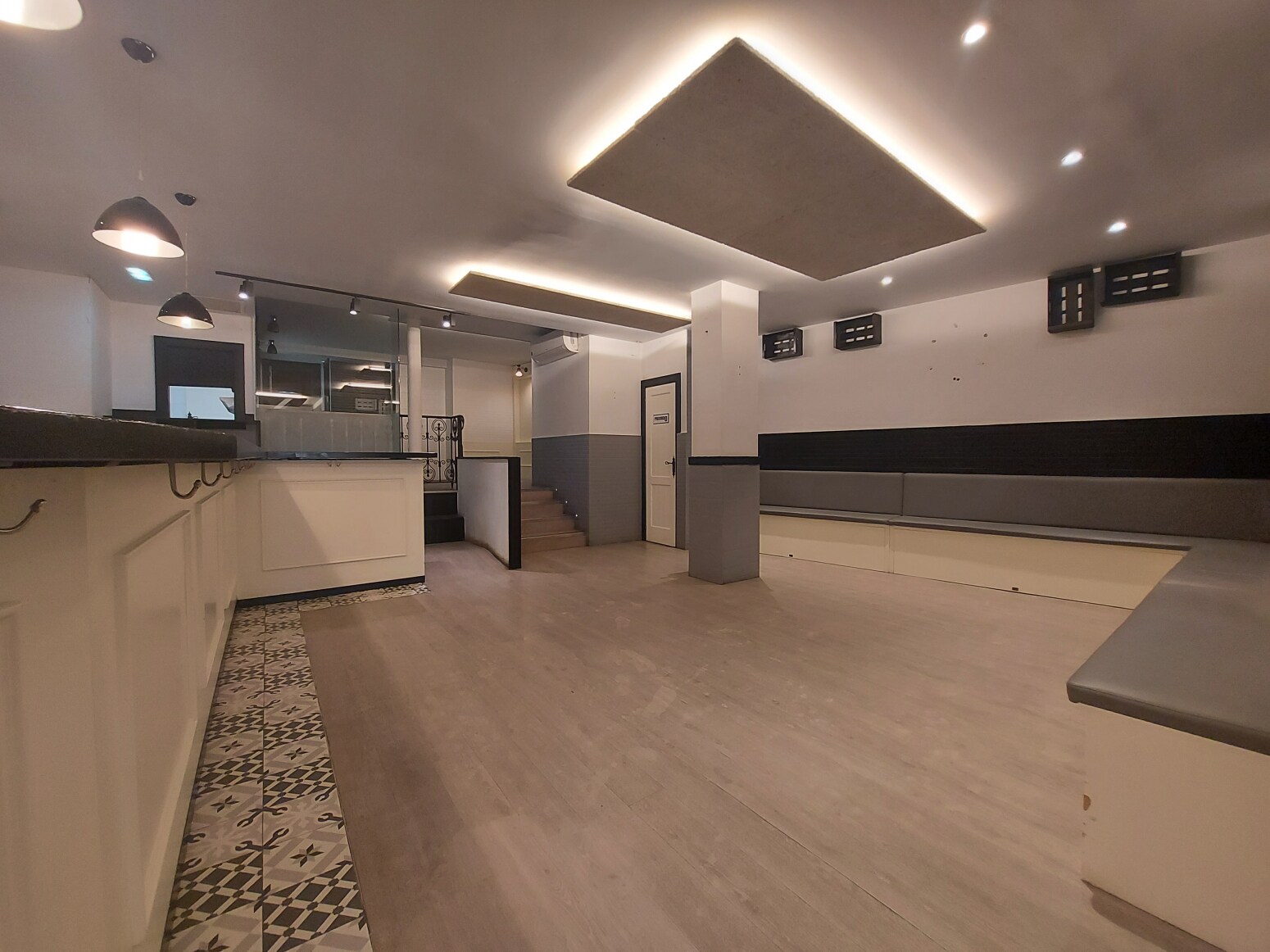 Retail in Logroño, La Rioja to rent Primary Photo- Image 1 of 3