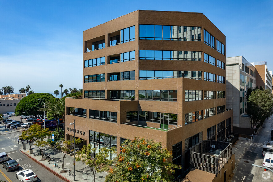 201 Santa Monica Blvd, Santa Monica, CA for rent - Building Photo - Image 2 of 5