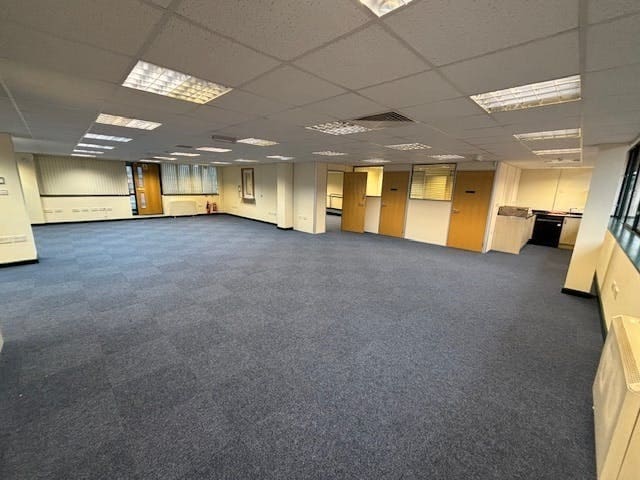 New Town Row, Birmingham to rent - Interior Photo - Image 3 of 10