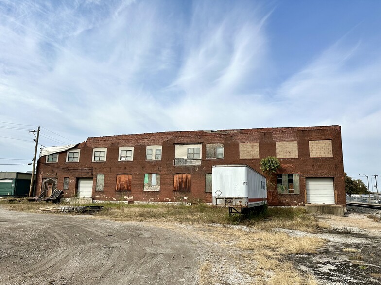 5215 N 2nd St, Saint Louis, MO for sale - Building Photo - Image 1 of 11