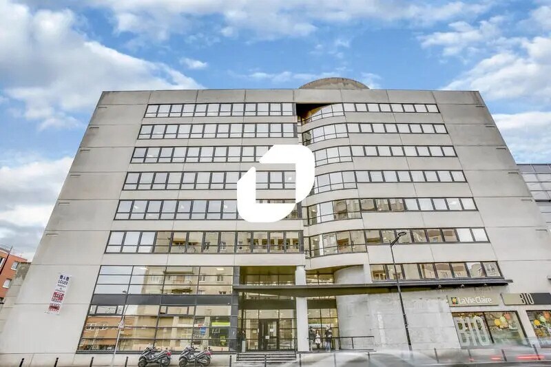 2 Boulevard Vauban, Montigny-le-Bretonneux to rent Building Photo- Image 1 of 19