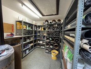 9 Castle Hl, Axminster to rent Interior Photo- Image 1 of 6