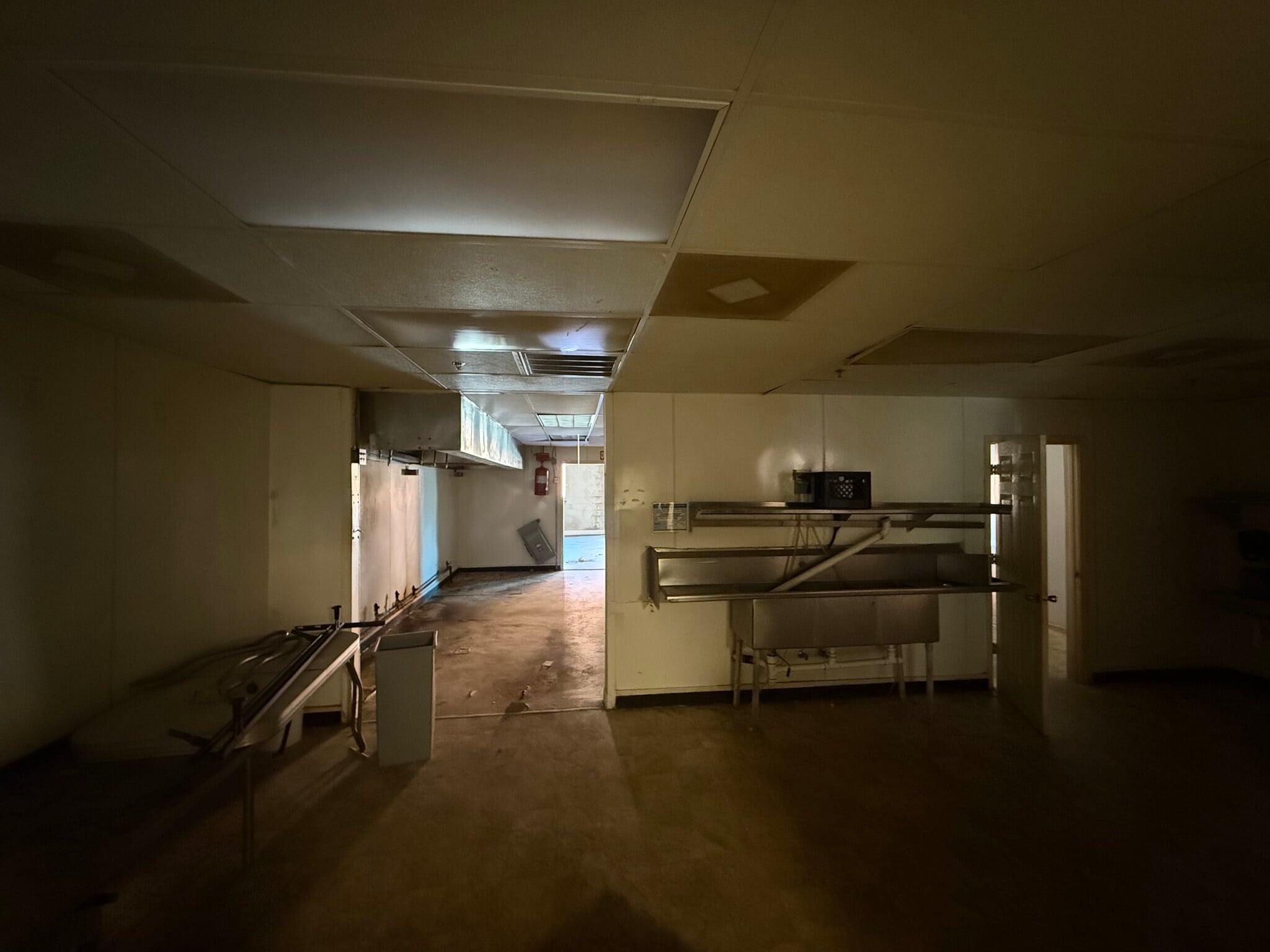 900 E Main St, Easley, SC to rent Interior Photo- Image 1 of 3