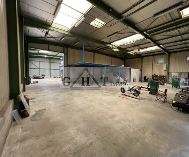 Industrial in Grigny for sale Interior Photo- Image 1 of 3