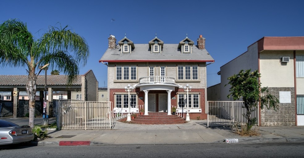 1255 S Atlantic Blvd, Los Angeles, CA for rent - Building Photo - Image 1 of 8