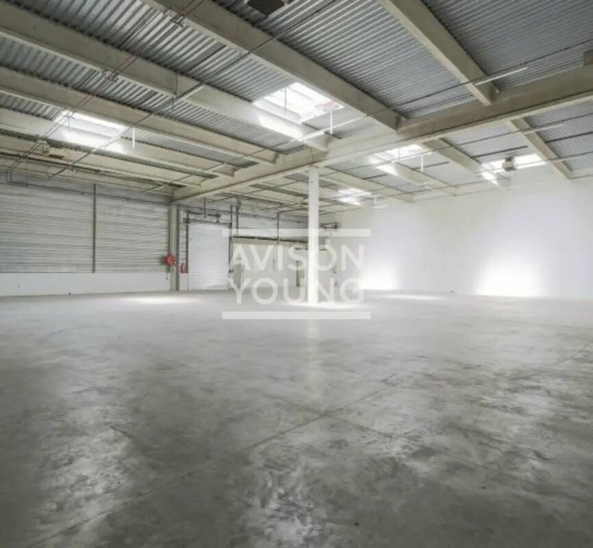 Location Local d'activités 598 m² - Photo 1