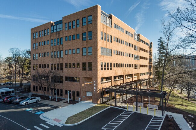 More details for 1901 N Beauregard St, Alexandria, VA - Office/Medical for Rent